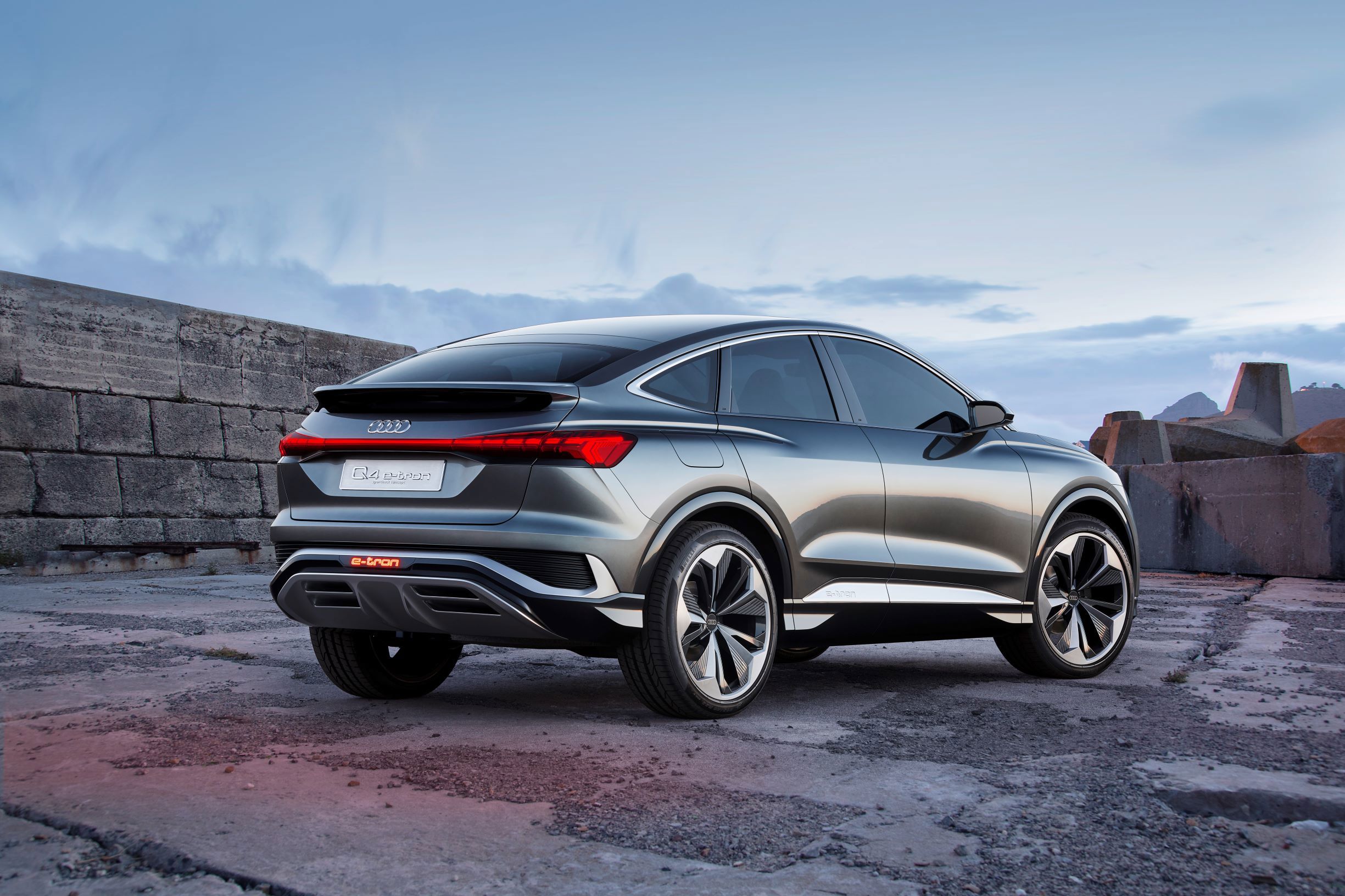 Q4 Sportback e-tron concept